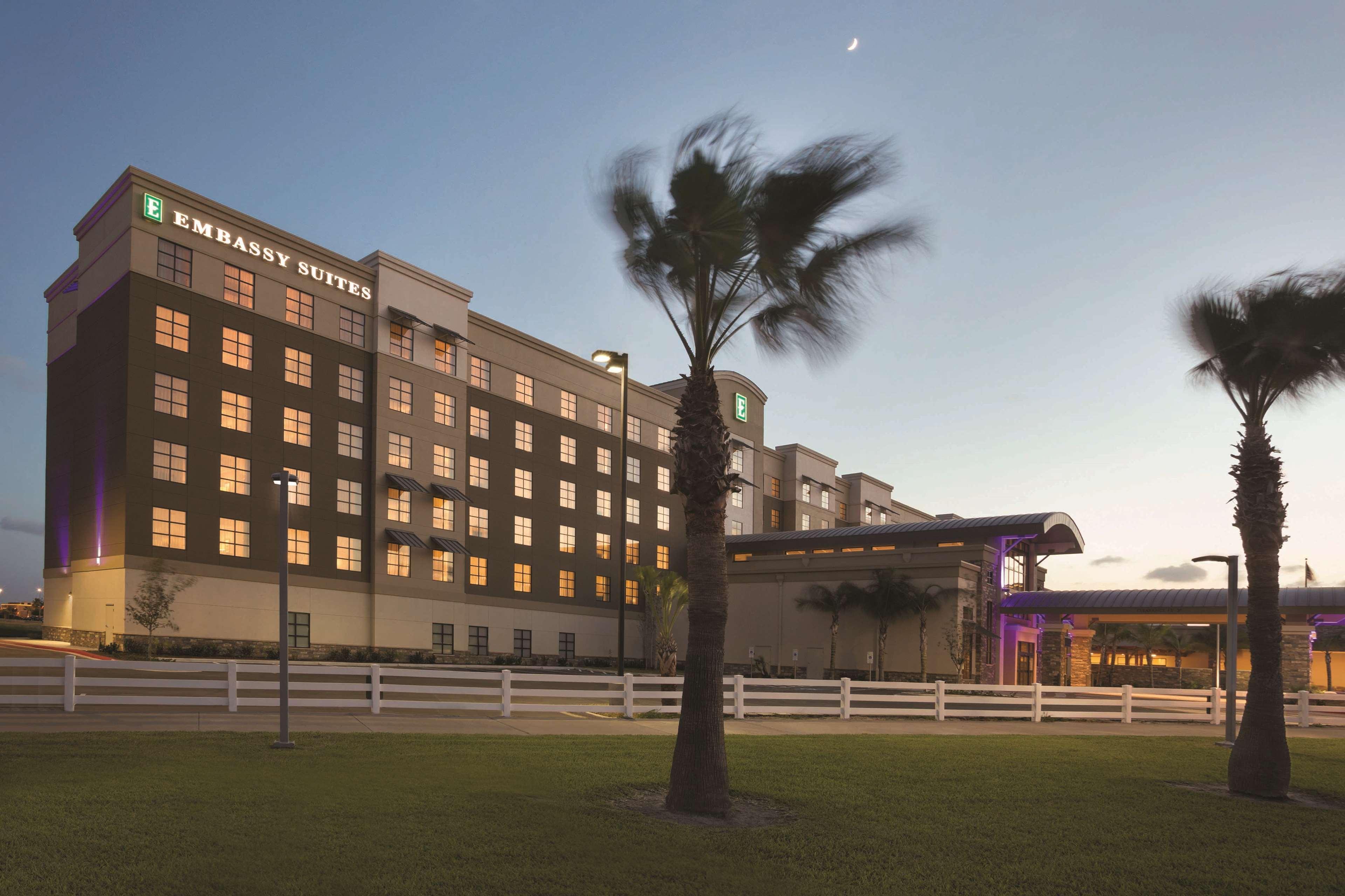 Embassy Suites By Hilton Mcallen Convention Center Екстер'єр фото