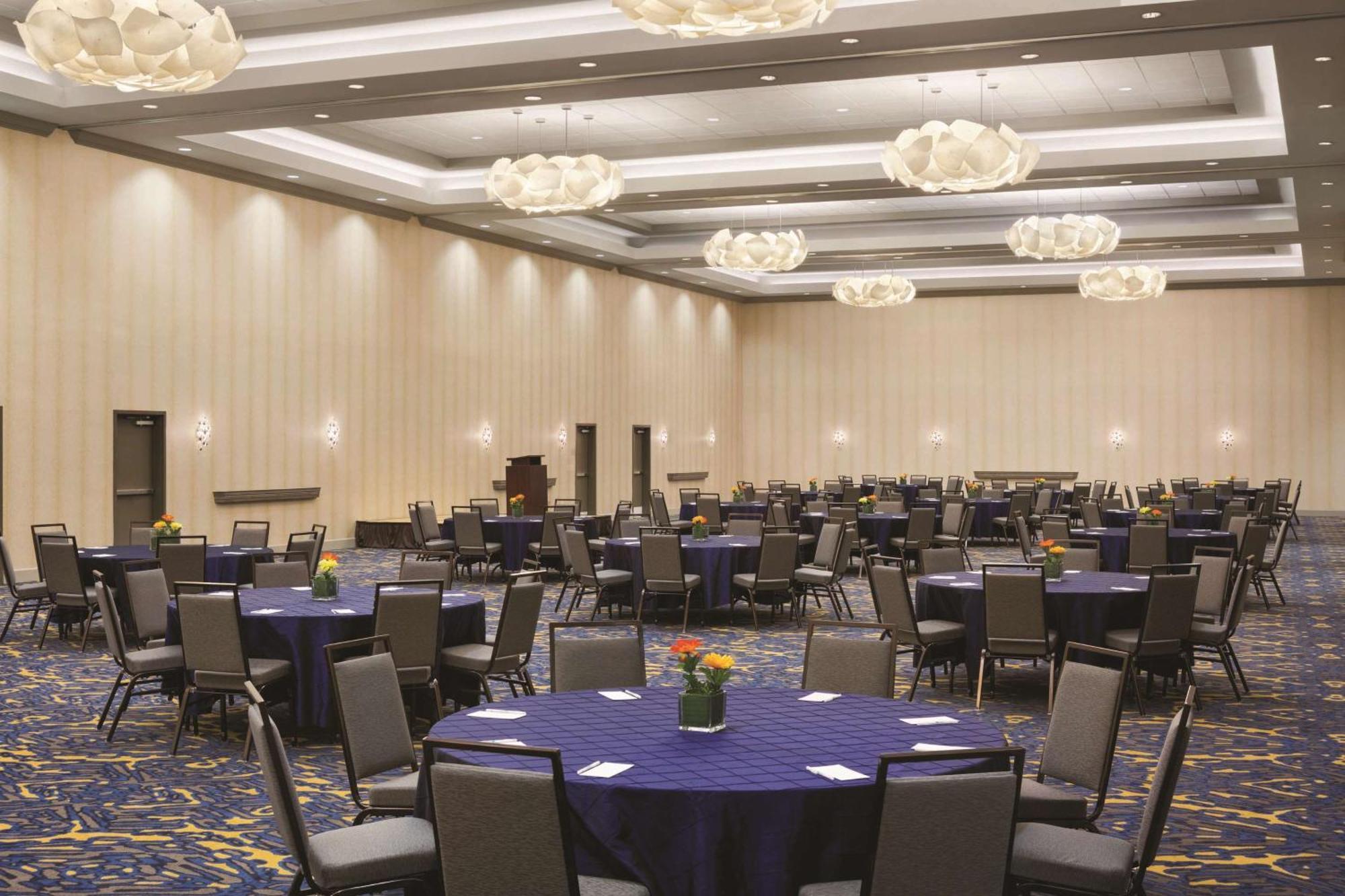 Embassy Suites By Hilton Mcallen Convention Center Екстер'єр фото