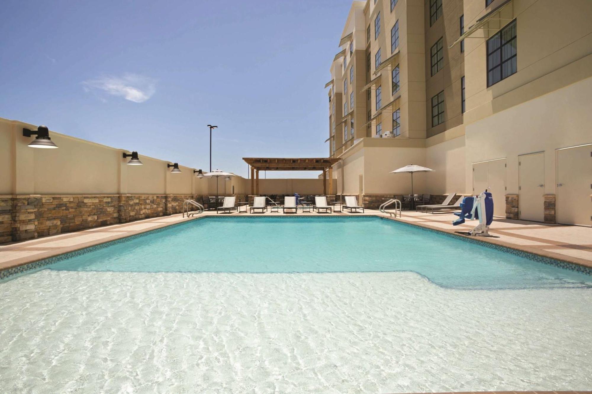 Embassy Suites By Hilton Mcallen Convention Center Екстер'єр фото